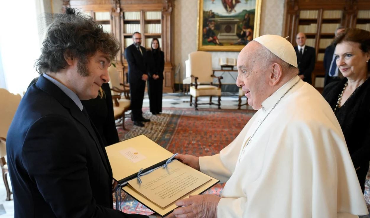 Javier Milei y el Papa Francisco estarán en el G7 en Italia y podría volver a cruzarse | Nacionales