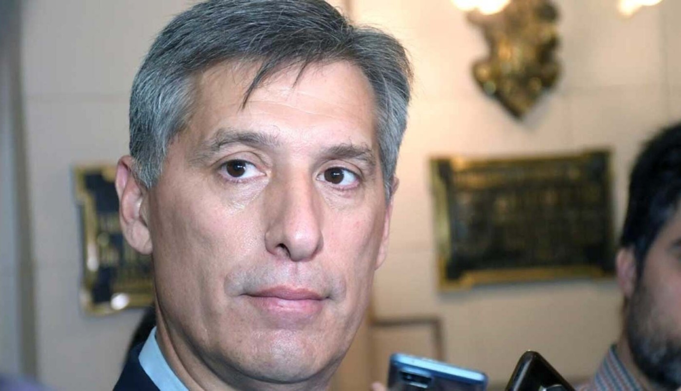 Olivares anuncia revisión de carteras en IAPOS | Noticias