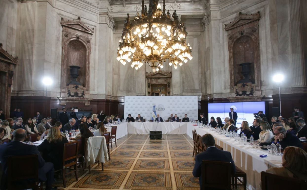 Ley Bases: mañana terminan las exposiciones y el dictamen sigue siendo una incógnita | Noticias