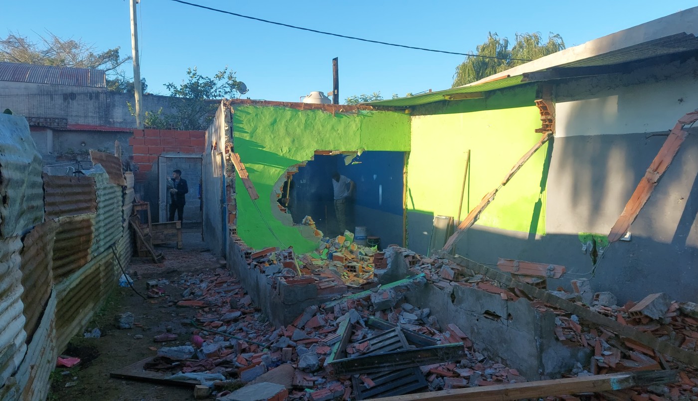 Video: Derrumban bunker de venta de drogas en Barrio Barranquitas de Santa Fe | Información General