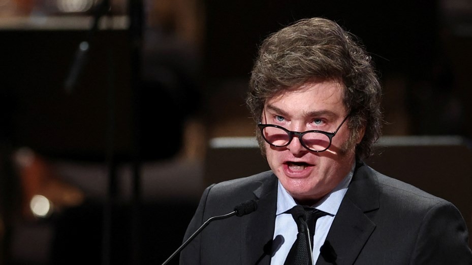 Milei consideró a la decisión de España como "papelón internacional por culpa de un delirante" | Nacionales