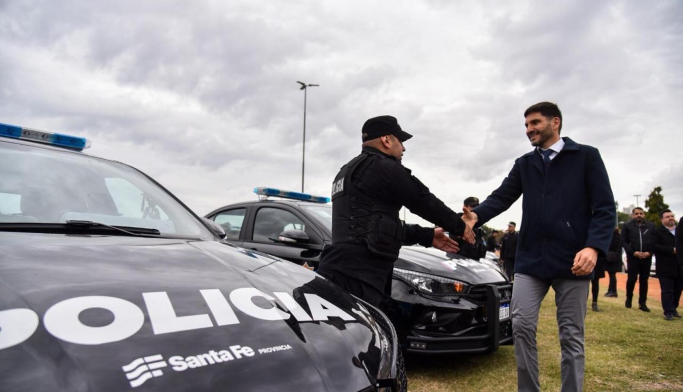 Pullaro entrega más patrulleros y afirma: "El delito contra la propiedad bajó significativamente" | Noticias