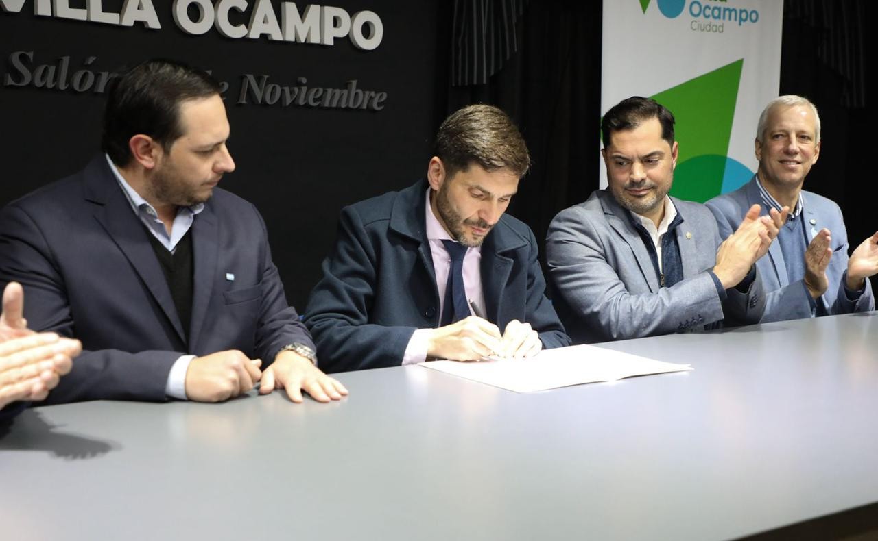 Pullaro visita seis localidades de los departamentos General Obligado y Vera | Información General