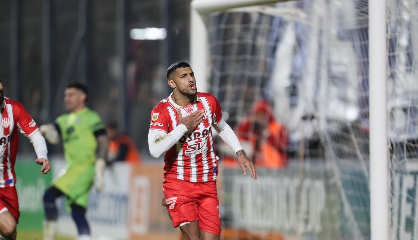 Partido caliente: Unión ganó en Mendoza y se afianza arriba | Deportes