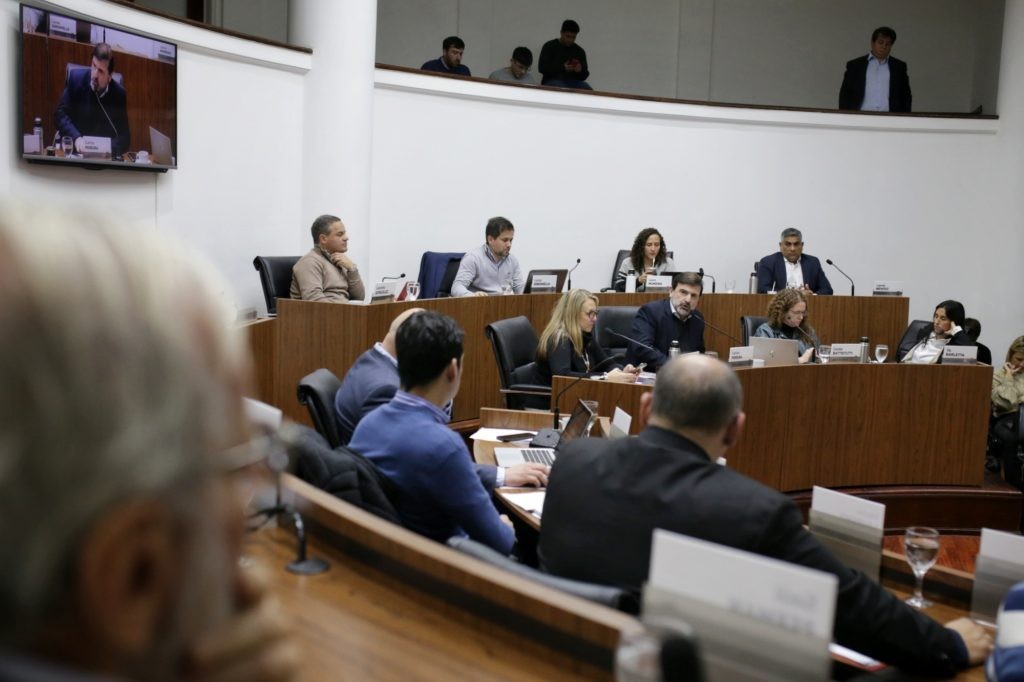 El Concejo comenzó a debatir la regulación de las aplicaciones de viaje | Legislativas