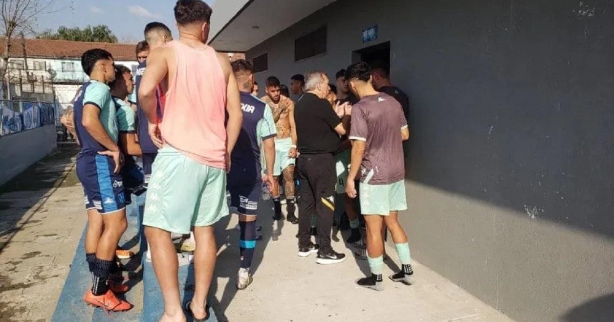 Por una bomba de estruendo se suspendió San Telmo vs. Aldosivi | Deportes