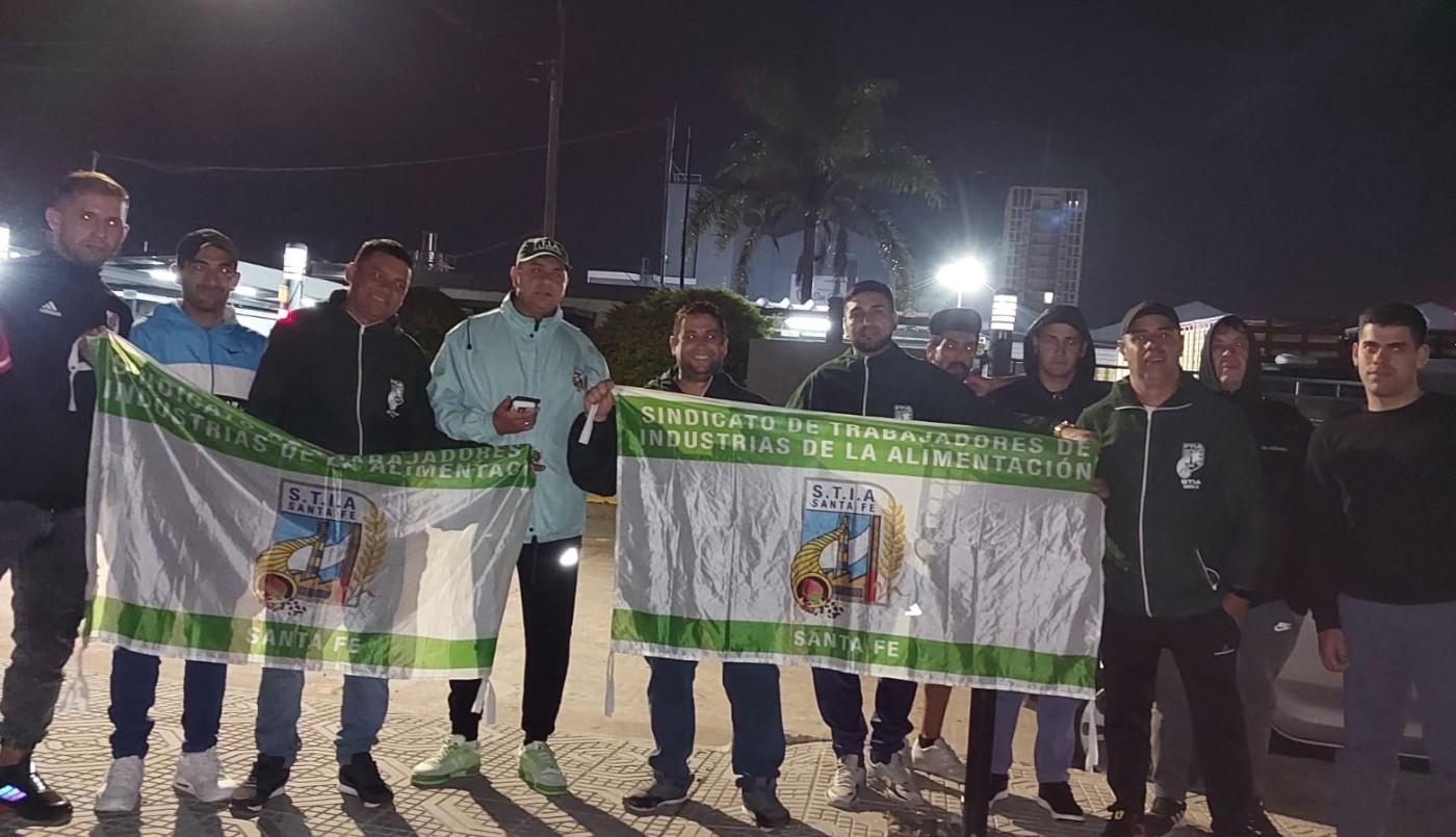 Trabajadores de la Alimentación comenzaron un paro de actividades | Información General