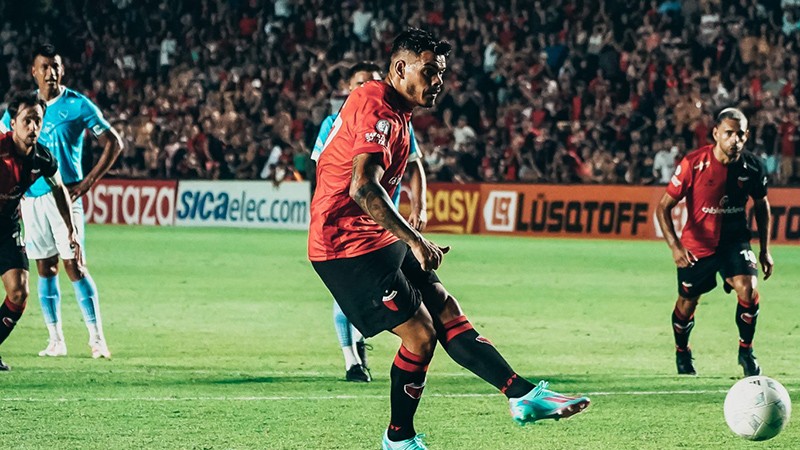 ¿Cómo fue la convocatoria de Colon en esta primera parte de la Primera Nacional? | Deportes