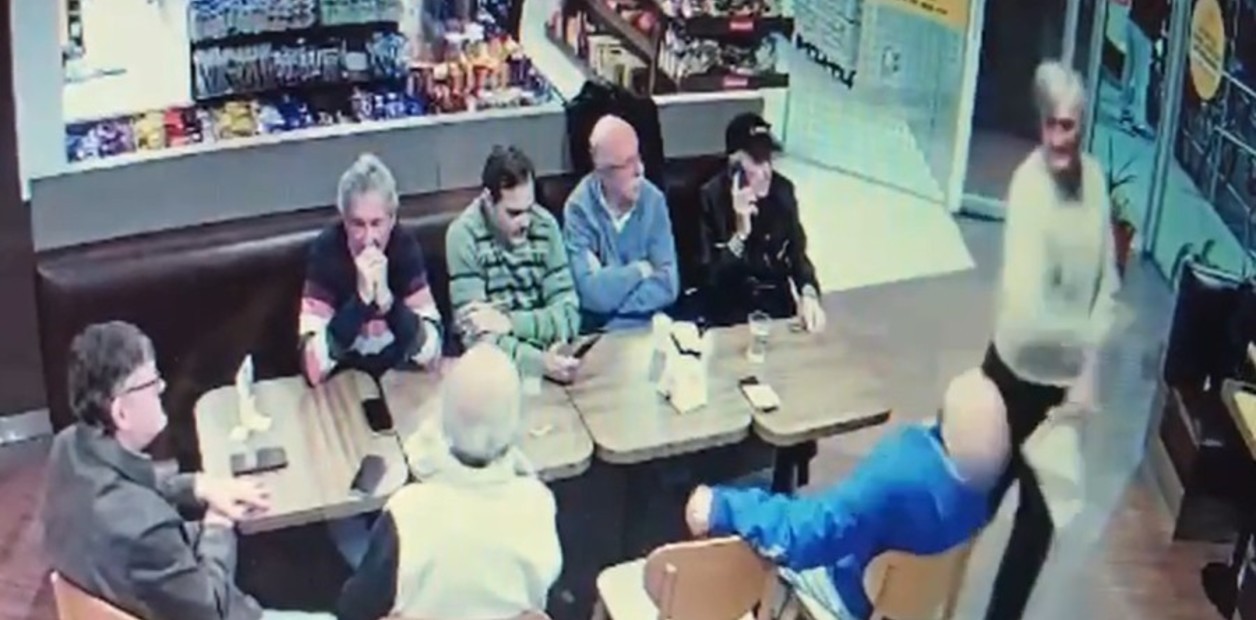 Video: Insólita pelea en una estación de servicio de la ciudad de Rafaela | Información General