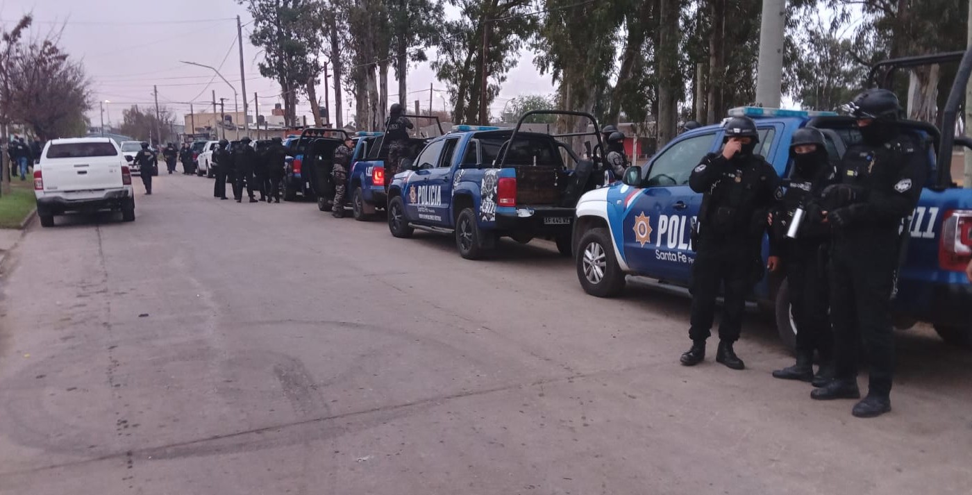 Cuatro detenidos por uso de arma de fuego y robo calificado | Policiales