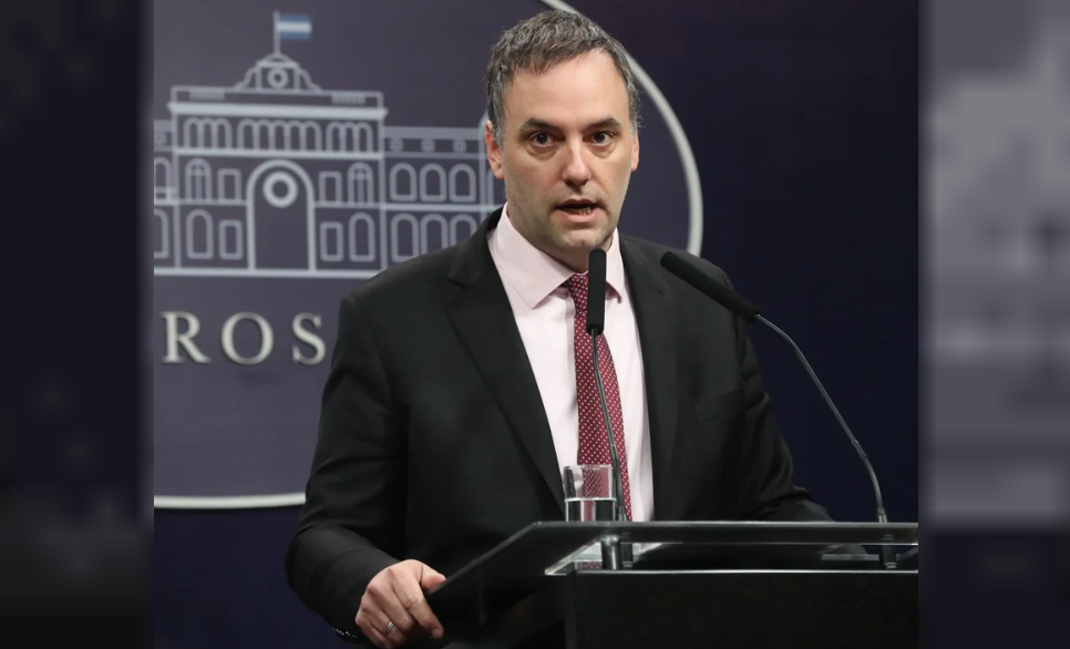 Nuevos despidos en el Estado: "El 30 de junio habrá otra barrida y limpieza", confirmó Adorni | Nacionales