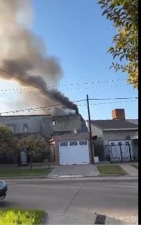 Video: se incendia galpón en Santo Tomé | Noticias