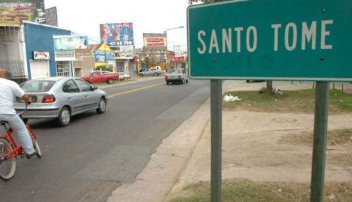 Santo Tomé: una ciclista fue embestida por un auto conducido por un policía | Policiales