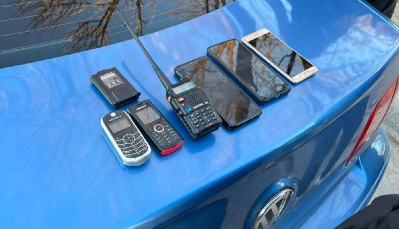 Secuestraron armas de fuego, handys, celulares y documentación falsa | Policiales