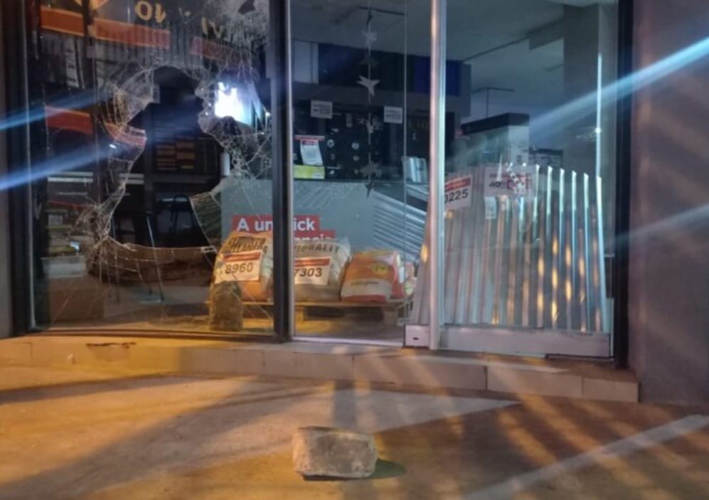 Tras romper el blindex, robaron un comercio en cercanías de Union | Noticias