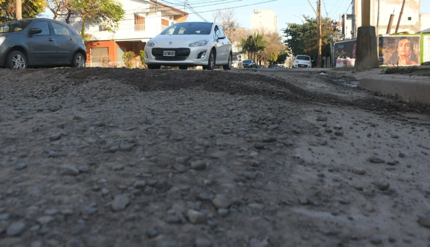 ASSA repavimenta calles afectadas por obras en Candioti Sur | Información General