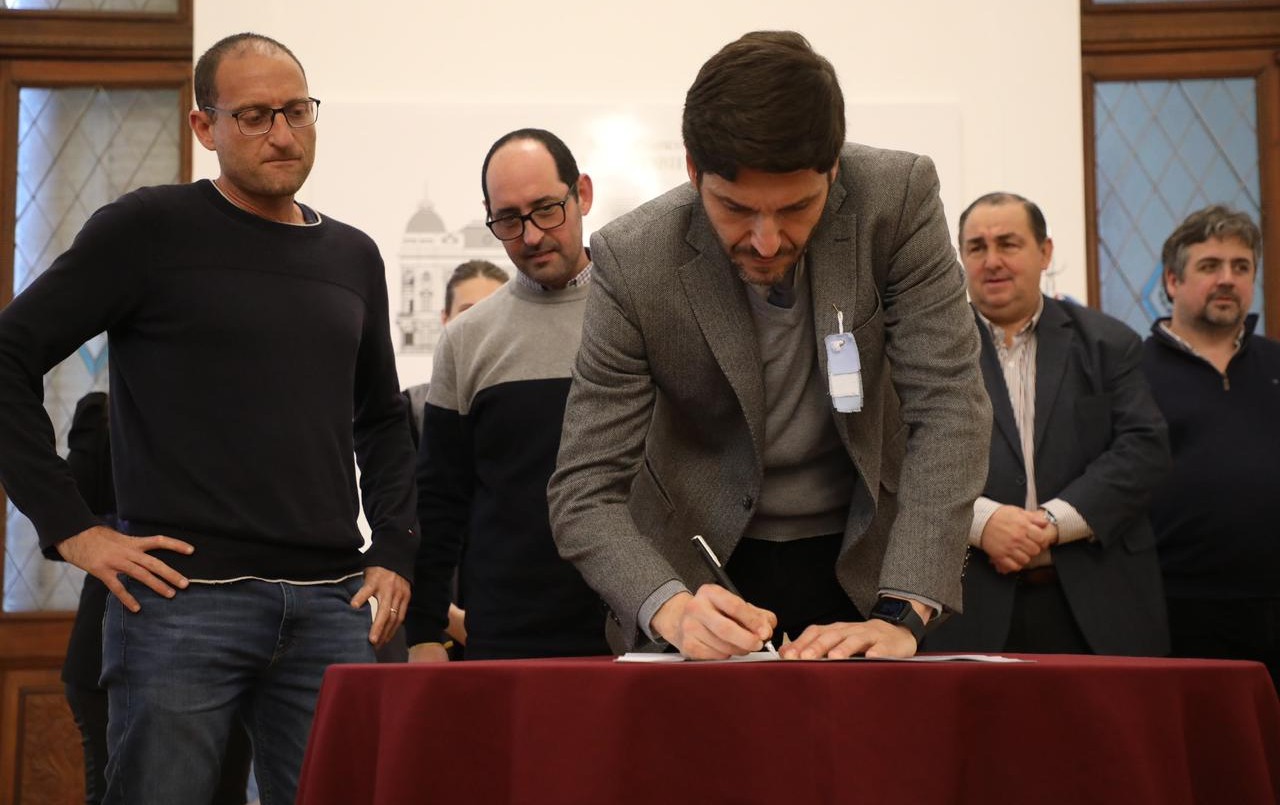 “Vínculos”: más de $93 millones para municipios, comunas e instituciones de La Capital | Información General