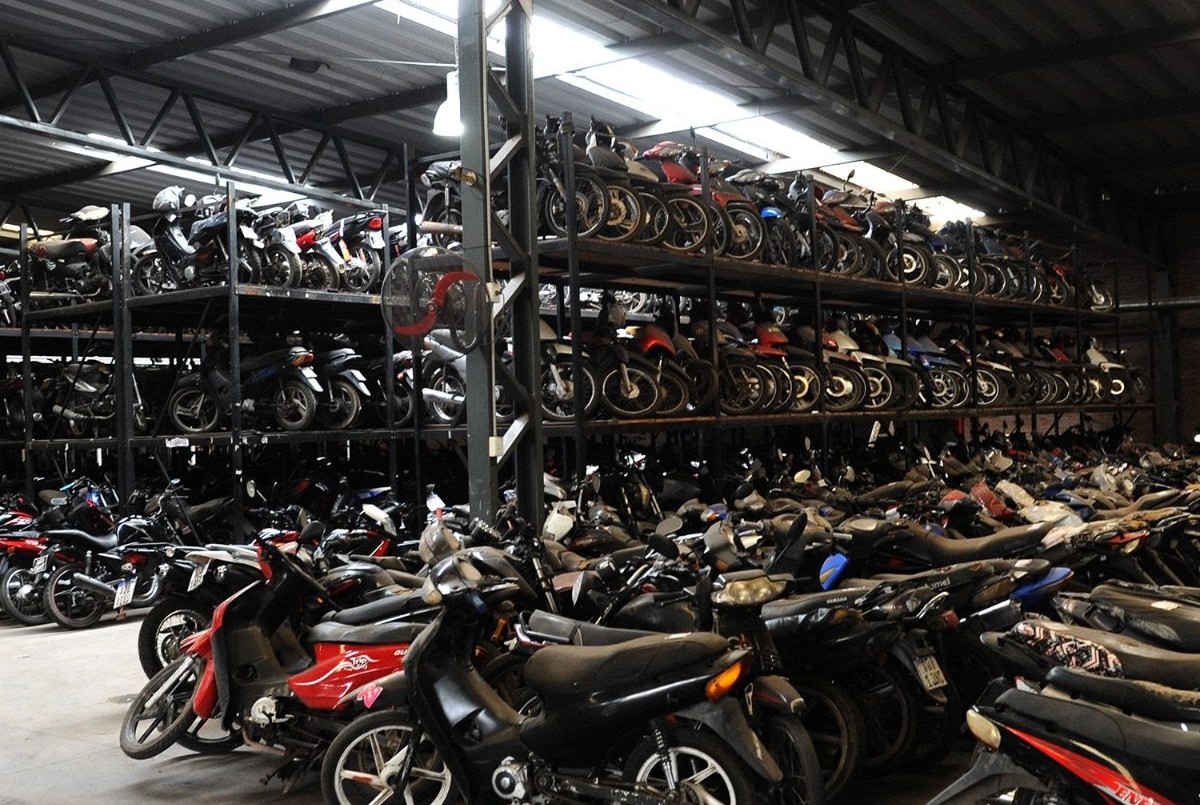 Más de 600 vehículos retenidos no reclamados serán compactados | Noticias