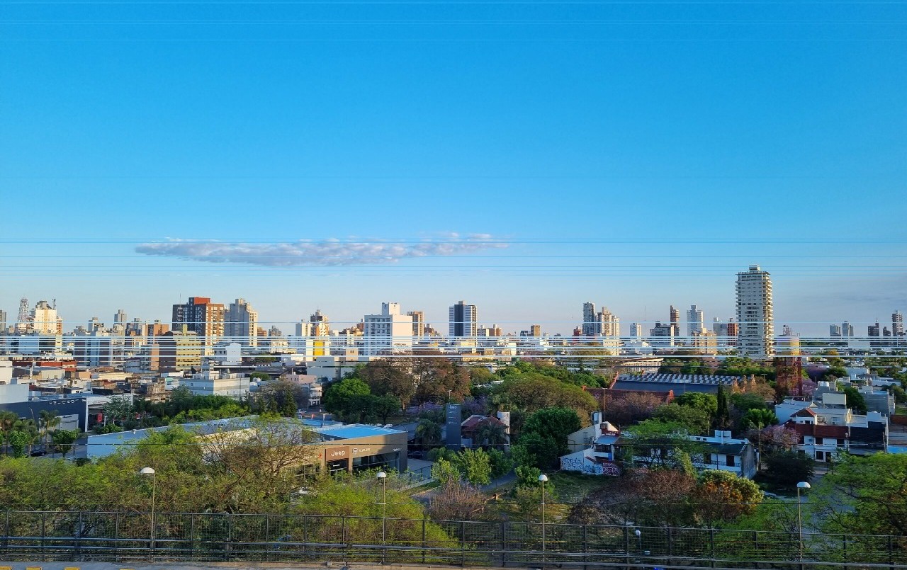 Lunes despejado en la ciudad | Información General