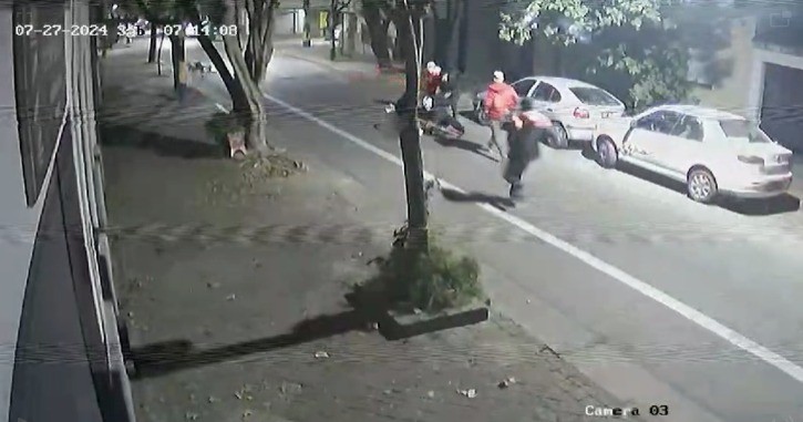 Video: brutal asalto a un médico que iba al trabajo a plena luz del día en Rosario | Noticias