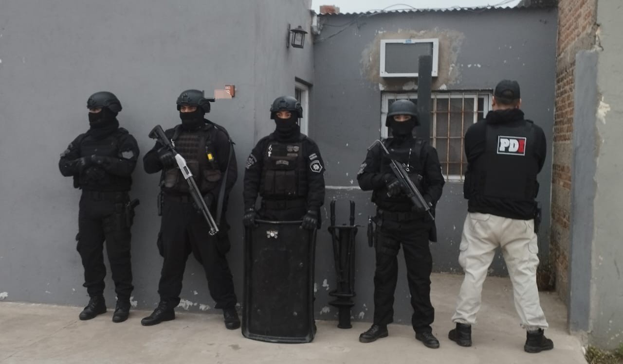 Detienen a un hombre por robo con arma de fuego | Noticias