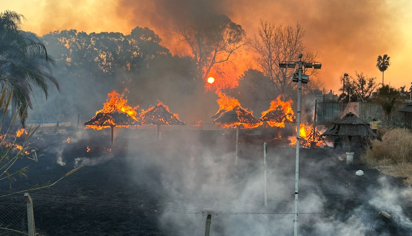 Un grave incendió consumió el predio del Club Puerto Príncipe en Santo Tomé | Información General