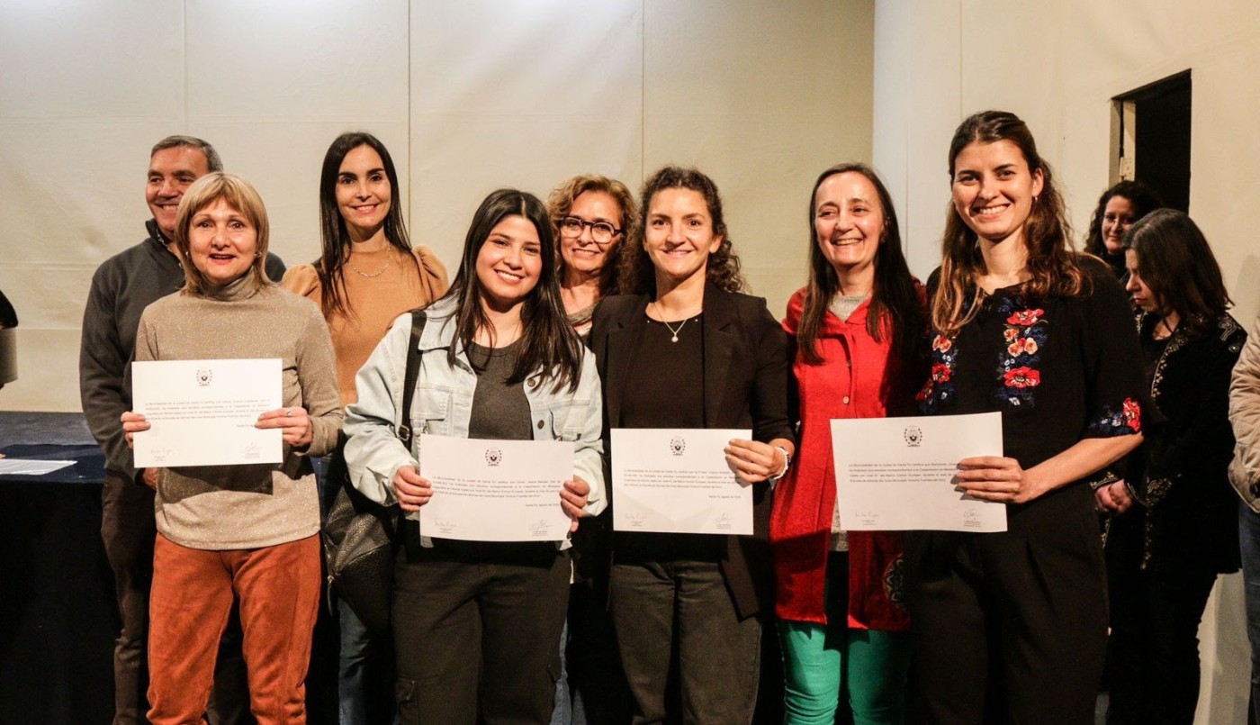 El Liceo Municipal celebró 96 años de vida junto a 140 nuevos egresados | Información General