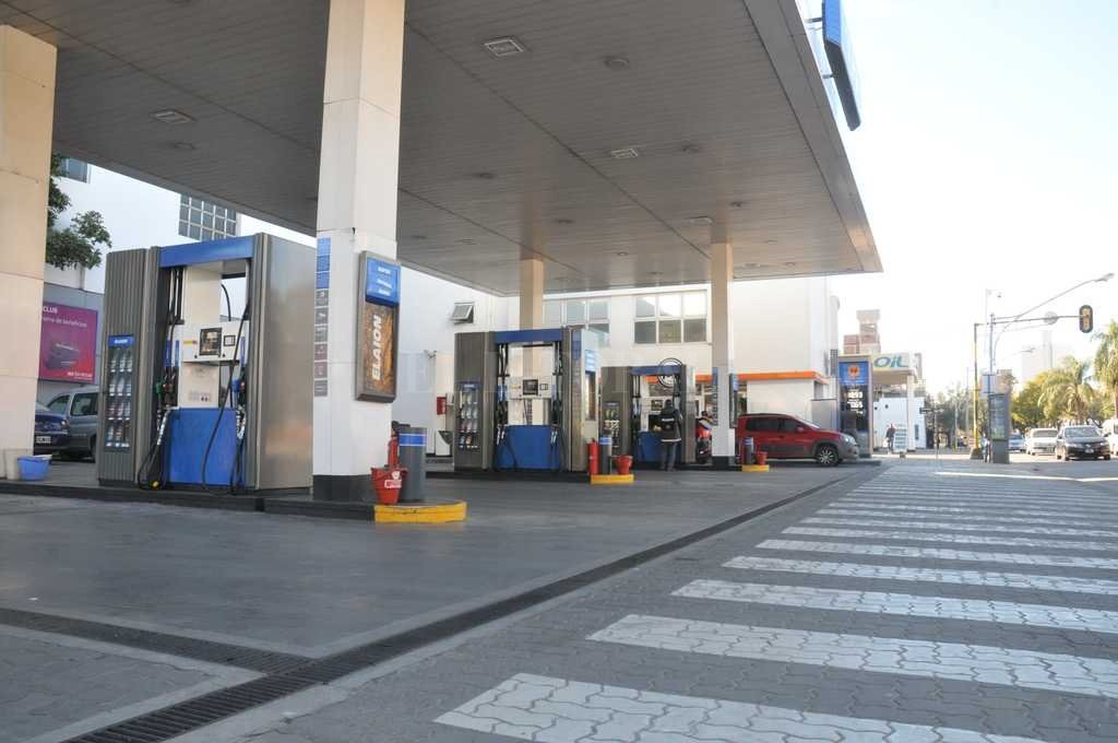 Golpe al bolsillo: otra vez aumentan los combustibles | Nacionales