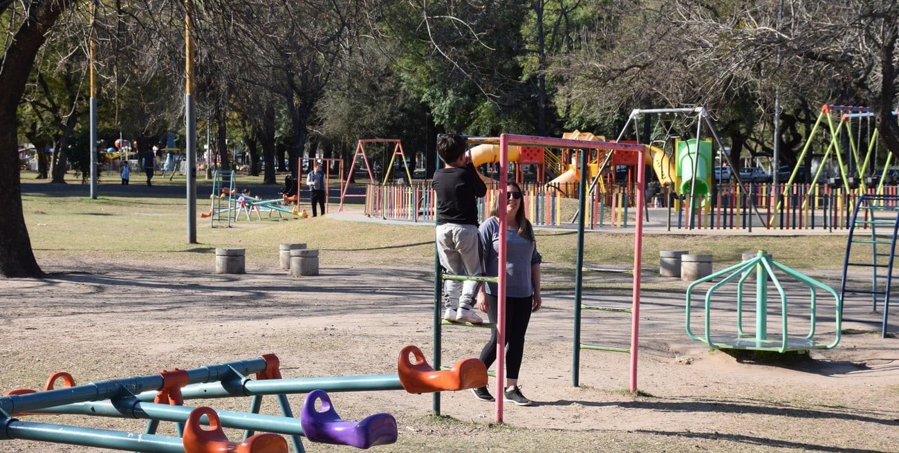Aseguran que la mayoría de las plazas santafesinas tiene areneros contaminados | Información General