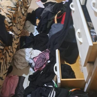 Usaron inhibidores de señal, le reboran el auto y le revolvieron el departamento | Policiales