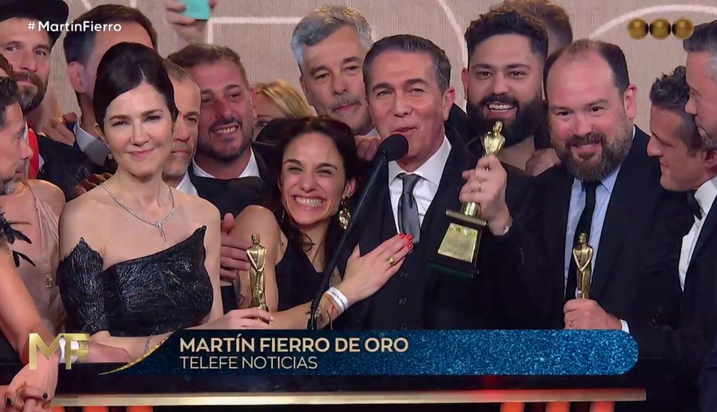 Telefe Noticias se llevó el Martín Fierro de Oro por primera vez en su historia | Espectaculos