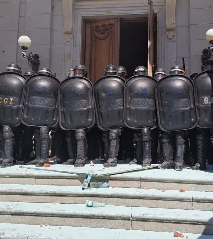 Serios incidentes tras la aprobación de la Reforma Previsional | Información General