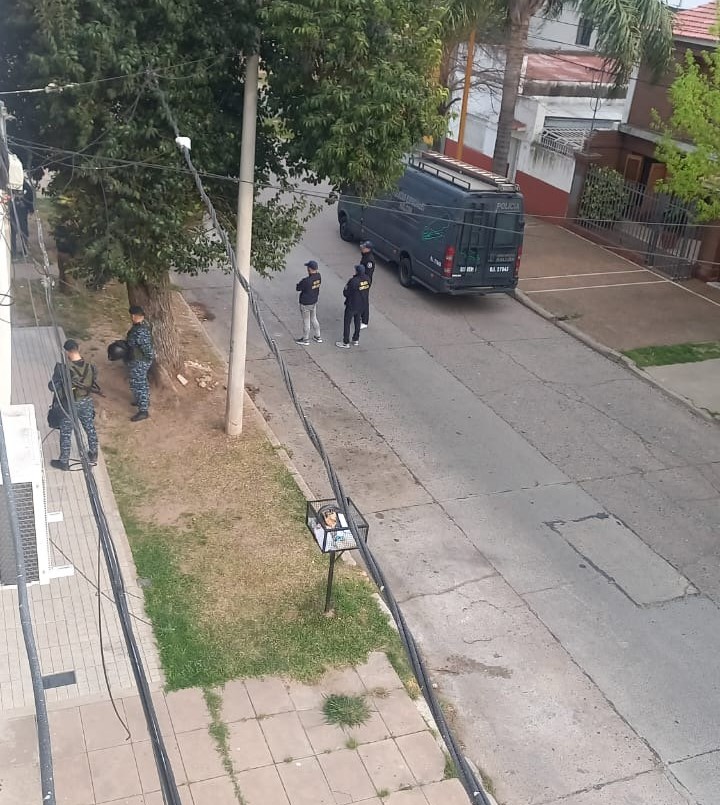 La policía Bonaerense realizó dos allanamientos en Santa Fe | Policiales