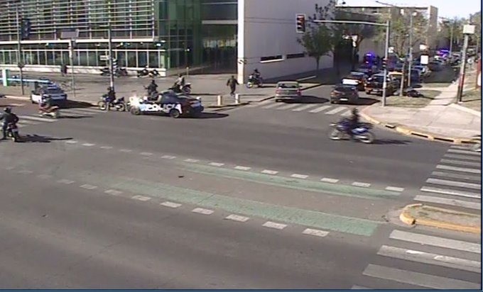 Rosario: un policía recibió un balazo en la cabeza y está en grave estado | Policiales