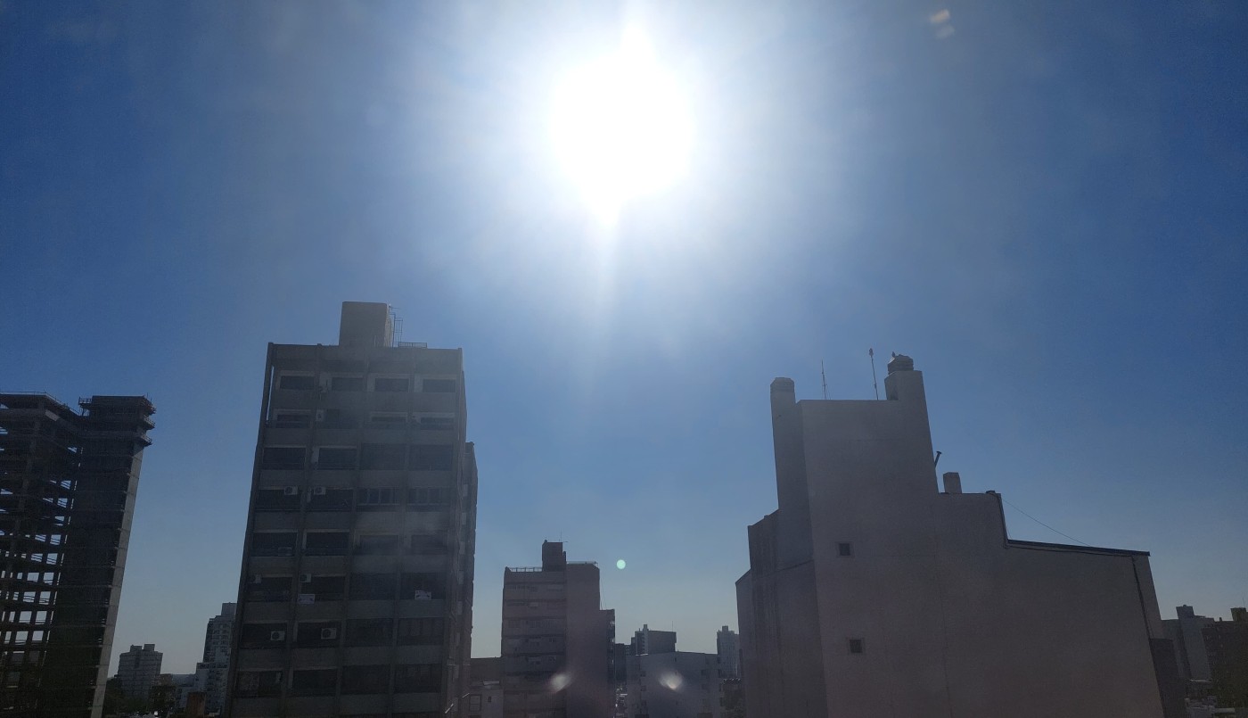 Sábado cálido en la ciudad: qué dice el pronóstico para el fin de semana | Información General