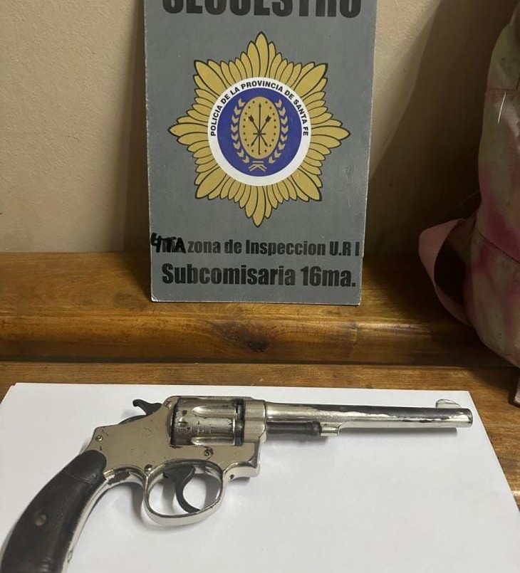 En Sauce Viejo, dos menores fueron detenidos con un arma de fuego | Policiales