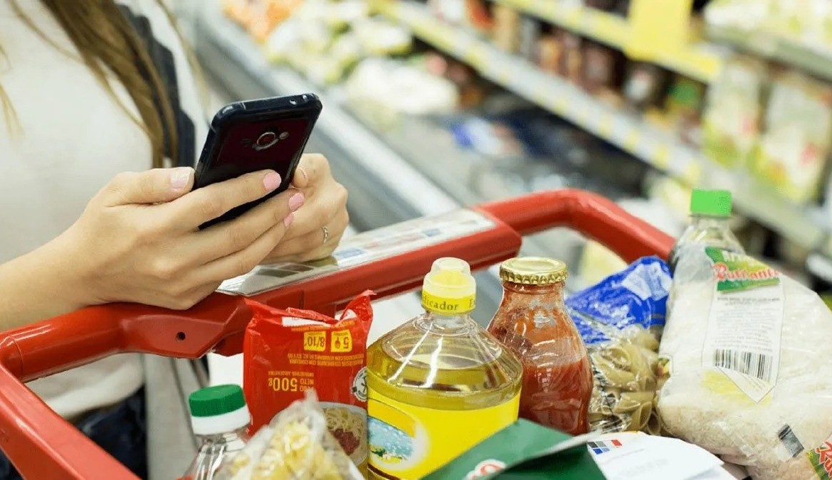 Señal de crisis: octavo mes de caída de las ventas de supermercados | Información General