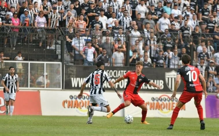 Sabor a poco: Colón empató sin goles en Chaco | Información General