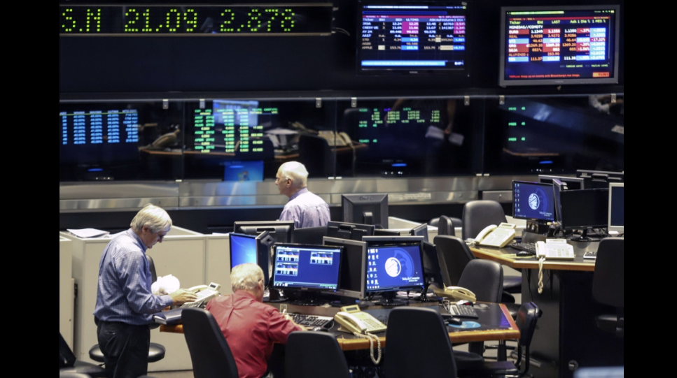 Suben los bonos y el Riesgo País baja a su menor nivel en cuatro años | Nacionales