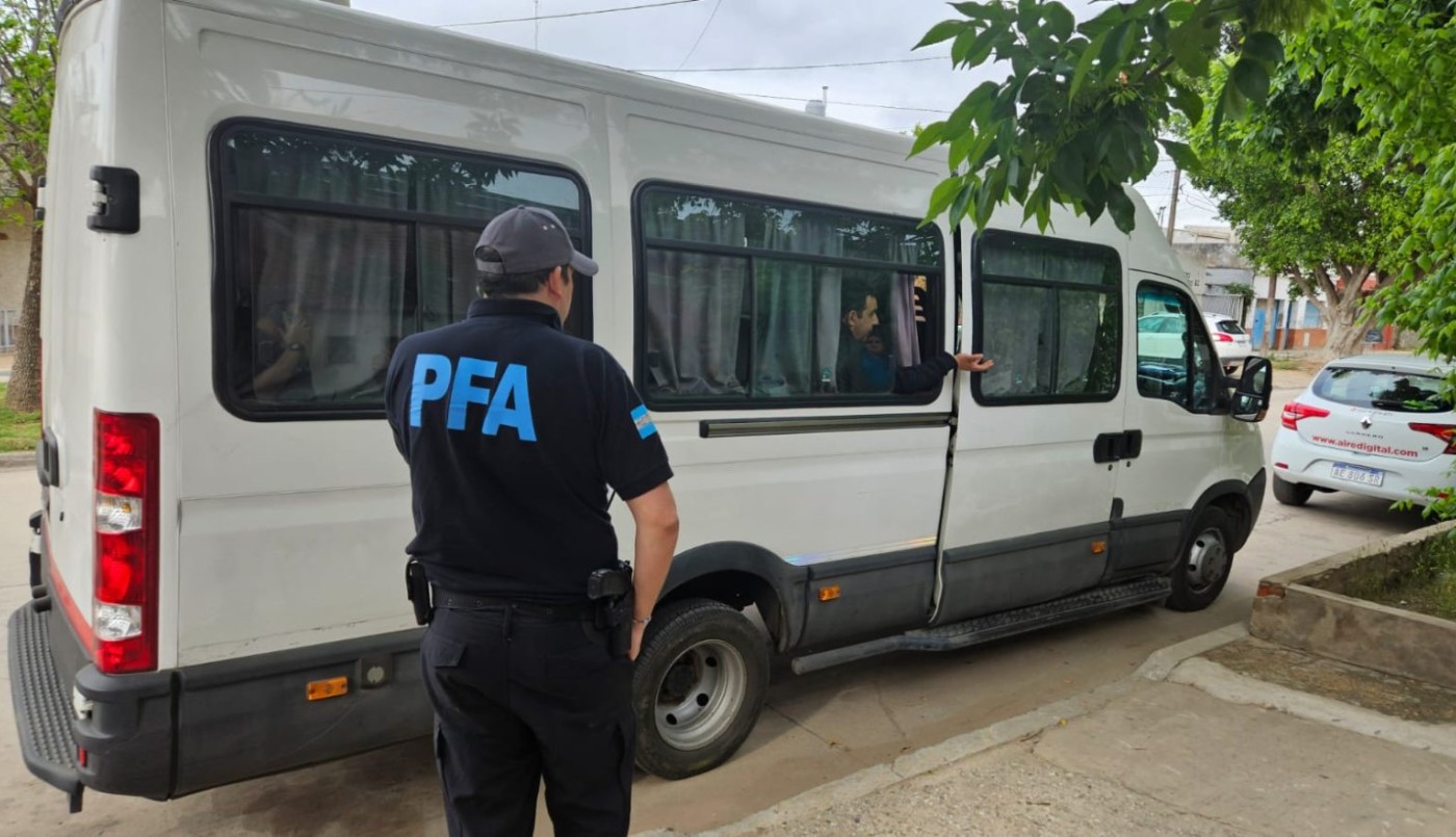 Por lavado de dinero, la Policía Federal allanó 15 domicilios en el departamento La Capital | Policiales