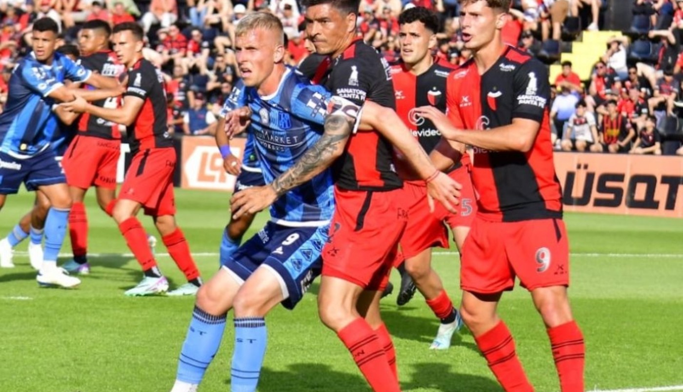 Colón cayó ante San Telmo, quedó fuera de la lucha y se fue insultado | Deportes