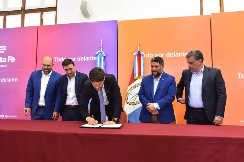 Los santafesinos podrán casarse en el club de sus amores: de qué trata la iniciativa | Información General