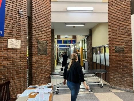 Por un incendio en uno de los resonadores, se evacuó el Hospital de Niños | Policiales