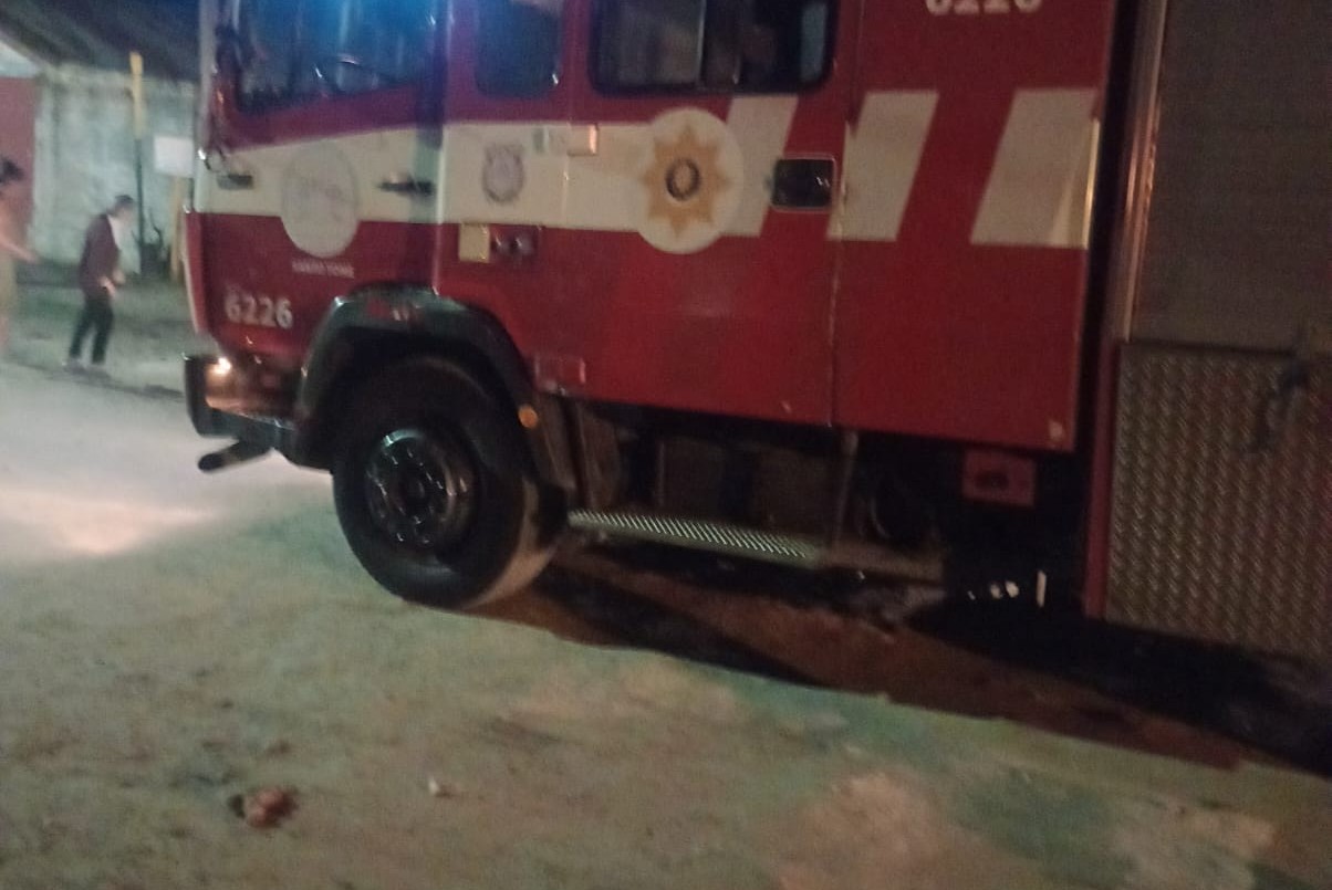 Imágenes: se incendiaron cuatro viviendas en Santa Rosa de Lima | Policiales