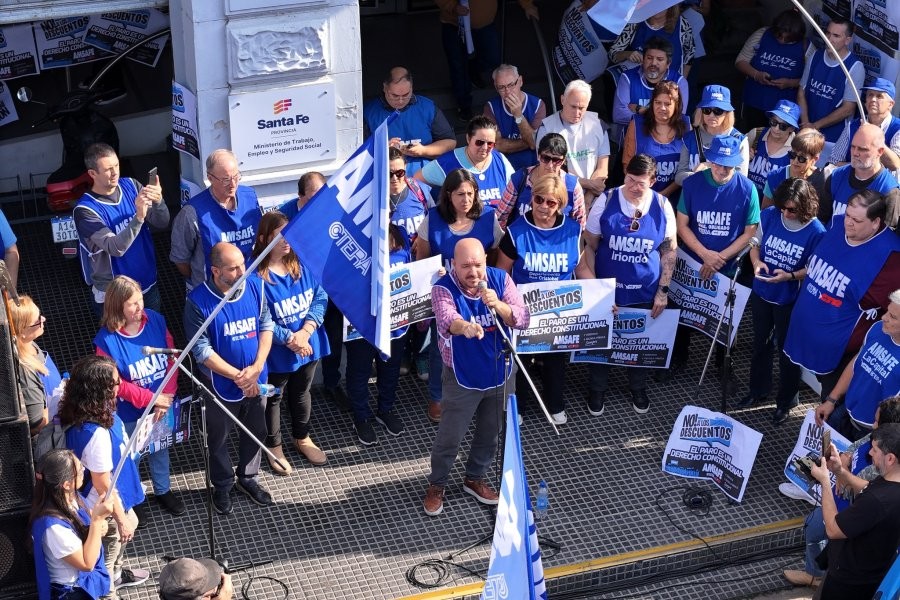 Amsafe Provincial se manifiesta frente a la Caja de Jubilaciones: mirá los motivos | Información General