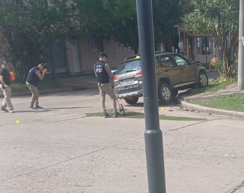Imágenes: fuerte accidente tuvo lugar en barrio Alberdi | Policiales