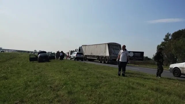 Autopista Rosario-Córdoba: cinco personas resultaron heridas por un choque en cadena | Noticias