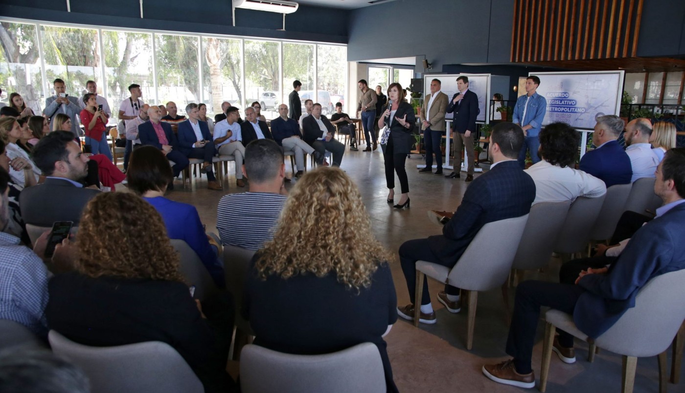 Concejales de nueve ciudades firmaron el Acuerdo Legislativo Metropolitano | Legislativas