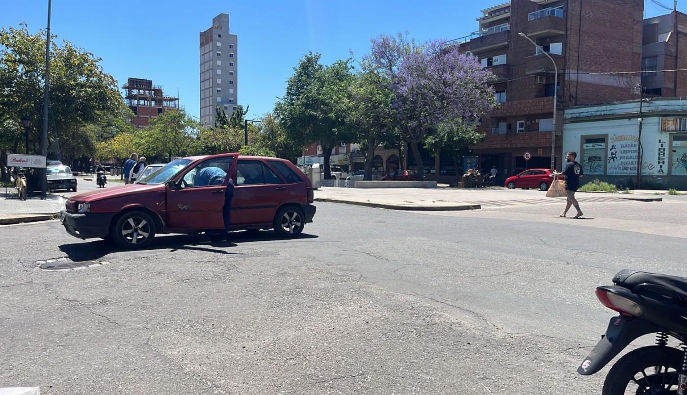 Un auto y una moto protagonizaron un accidente este sábado | Policiales