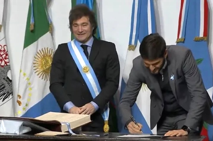 El gobernador Pullaro almuerza con Javier Milei con vistas al Presupuesto 2025 | Información General